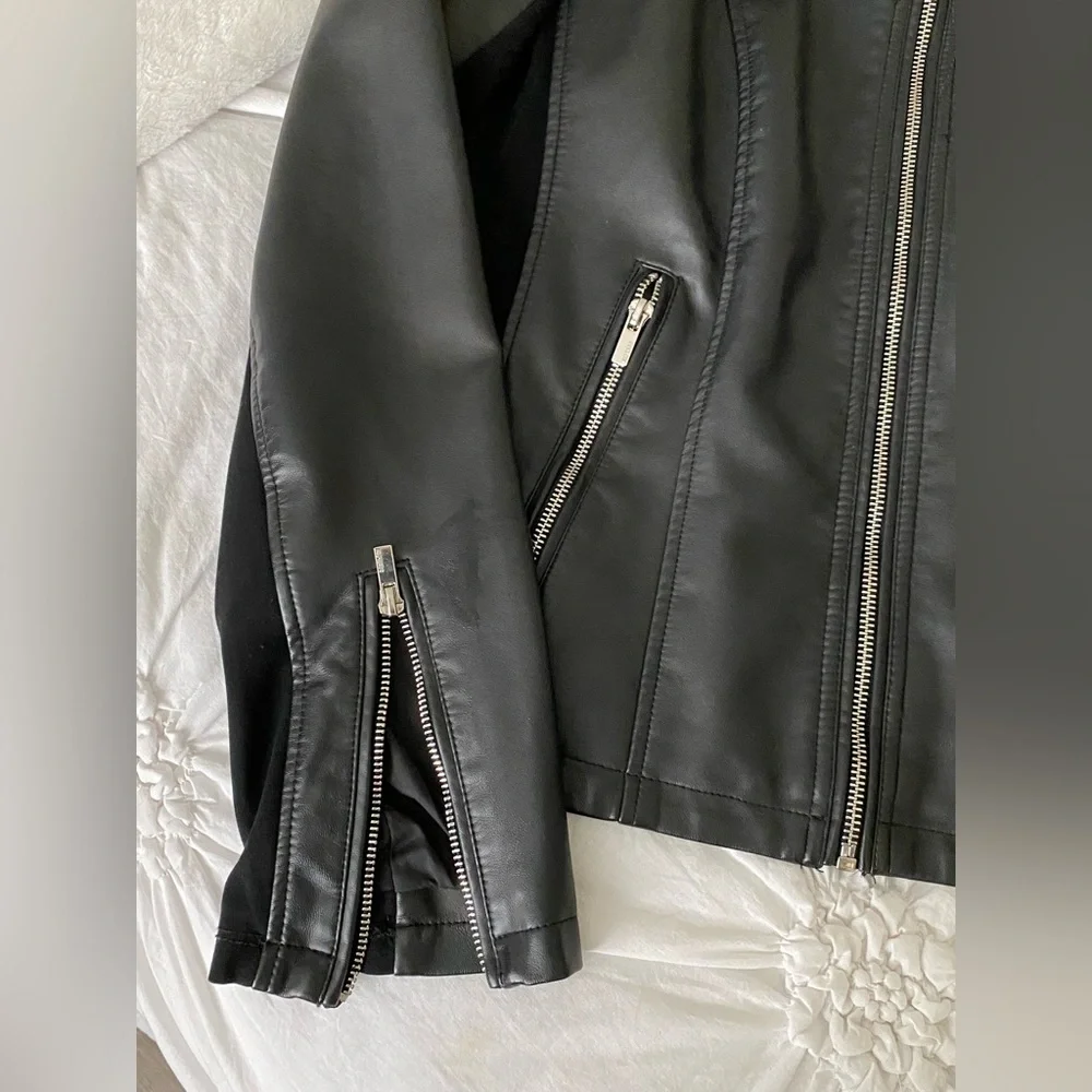 NWOT. Express Faux Leather Moto
Jacket, Sz L - Picture 8 of 10